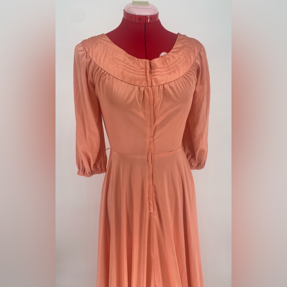 1970s Coral Nylon Hostess Dress House Coat / Maxi Length Lounging Gown - Picture 3 of 16